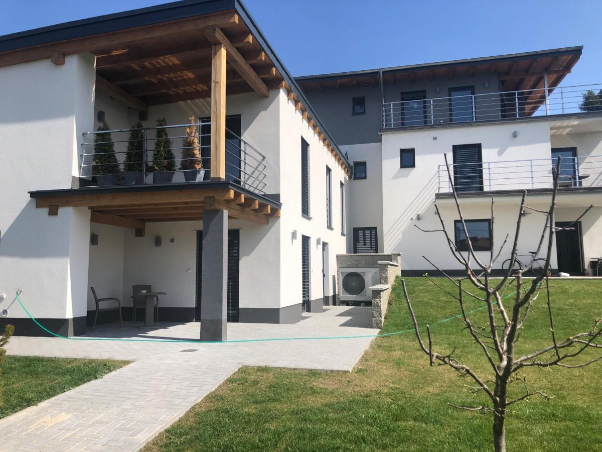 Anico Apartmany Dolni Benesov Экстерьер фото