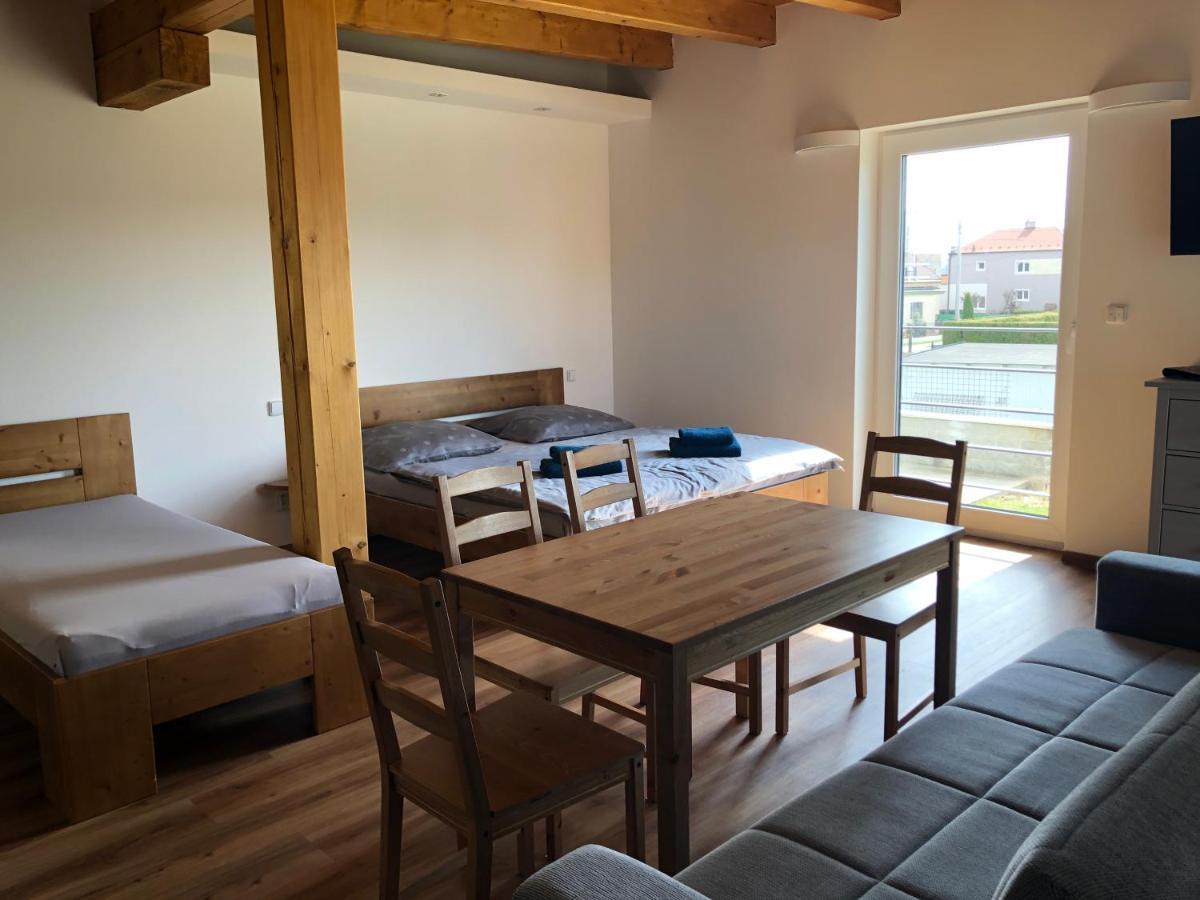 Anico Apartmany Dolni Benesov Экстерьер фото