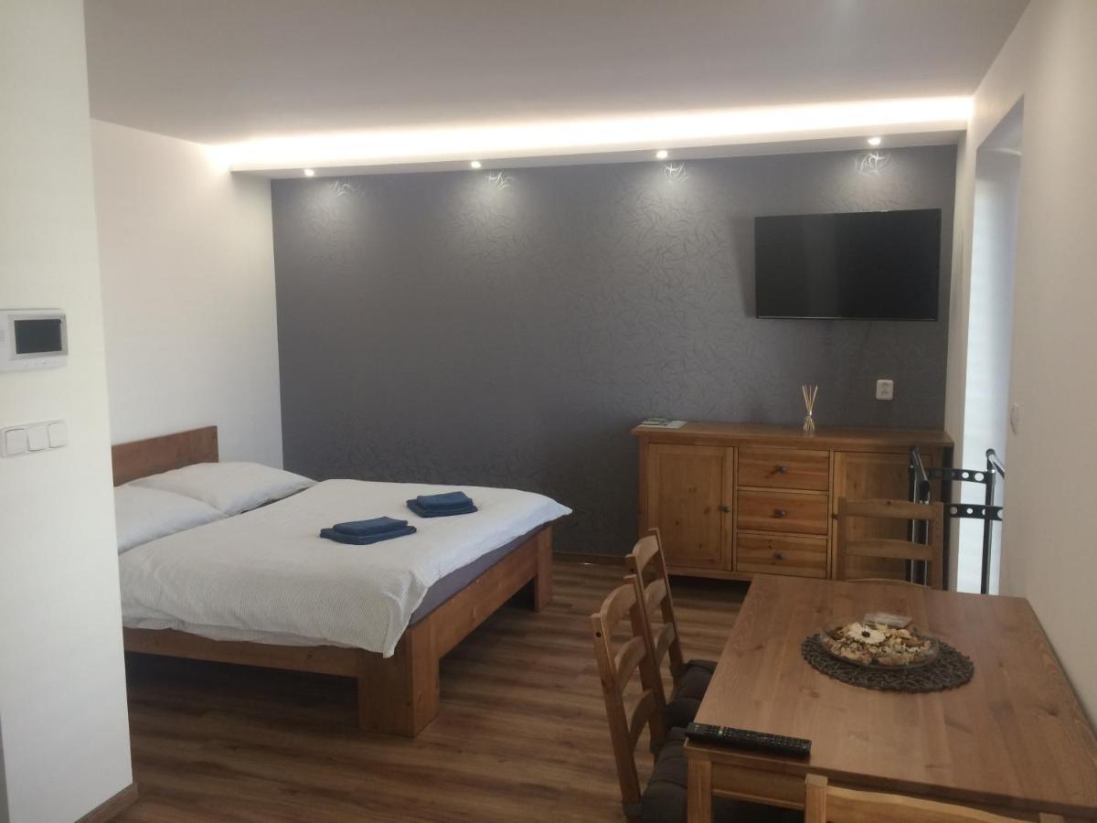 Anico Apartmany Dolni Benesov Экстерьер фото