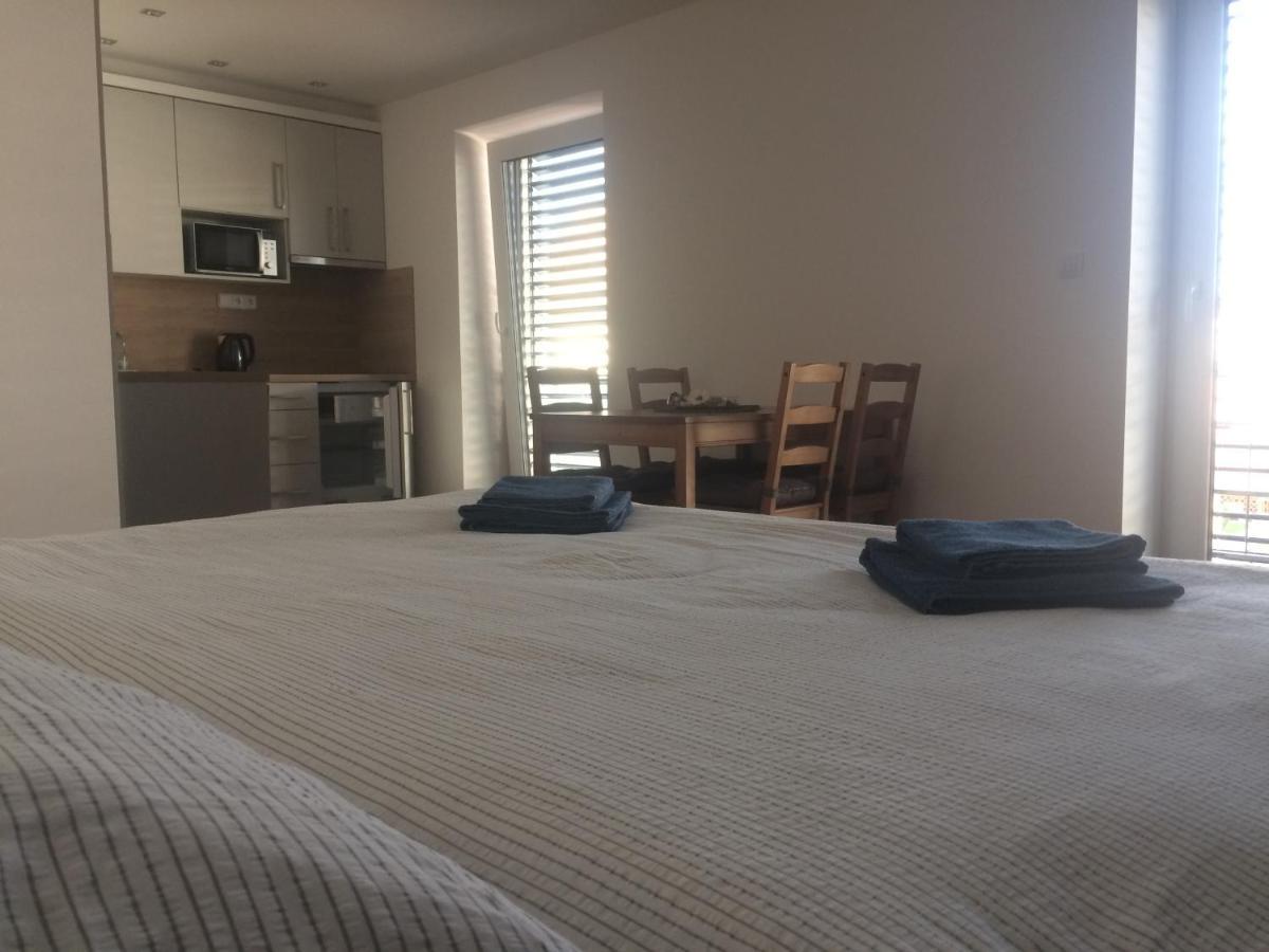 Anico Apartmany Dolni Benesov Экстерьер фото